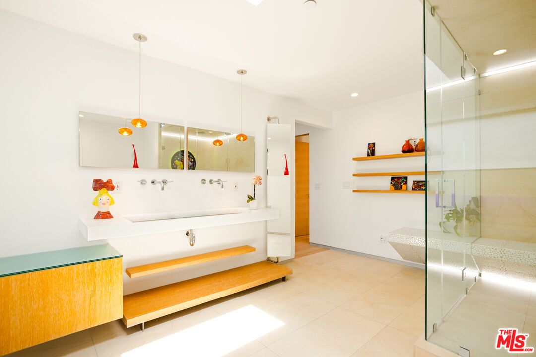 Bathroom, Glass Shower, Interior, Pendant Lights, Recessed Lighting