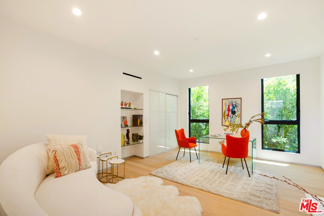 Home Office, Interior, Living room, Recessed Lighting, Wood Texture Flooring