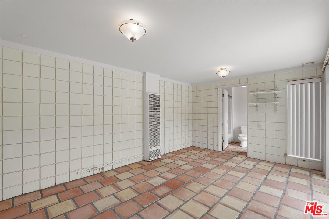 Bathroom, Empty room, Interior