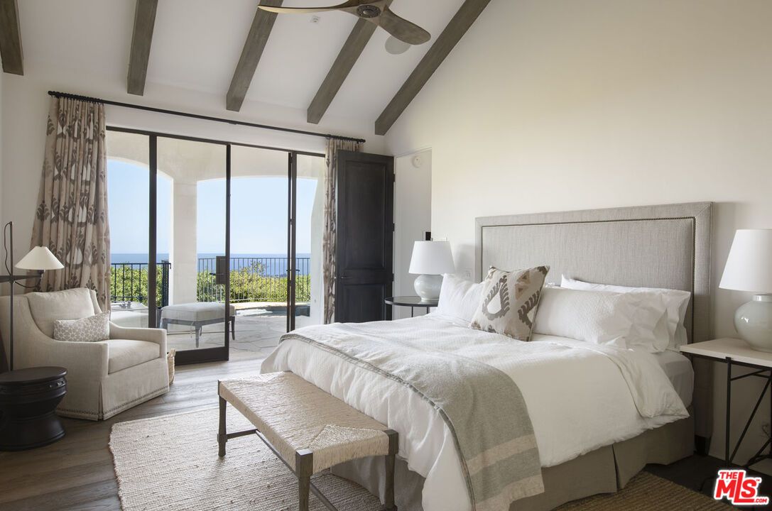 Bedroom, Interior, Water, Wooden Beams, Wood Texture Flooring