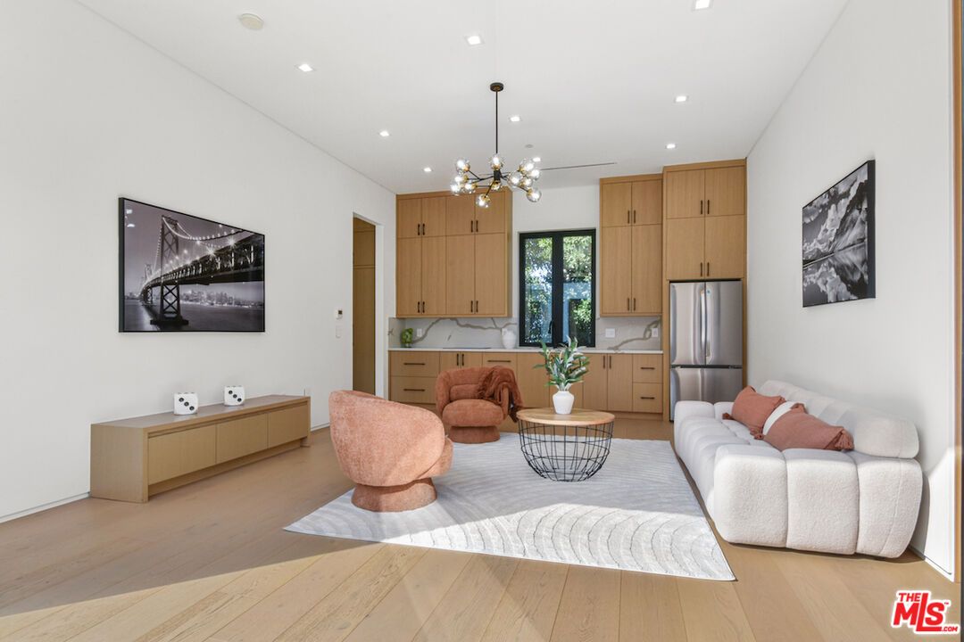 Interior, Kitchen, Living room, Pendant Lights, Recessed Lighting, Stainless Steel Appliances, Wood Texture Flooring
