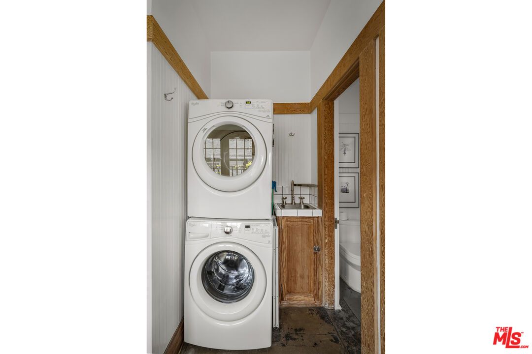 Interior, Utility Closets, Washer