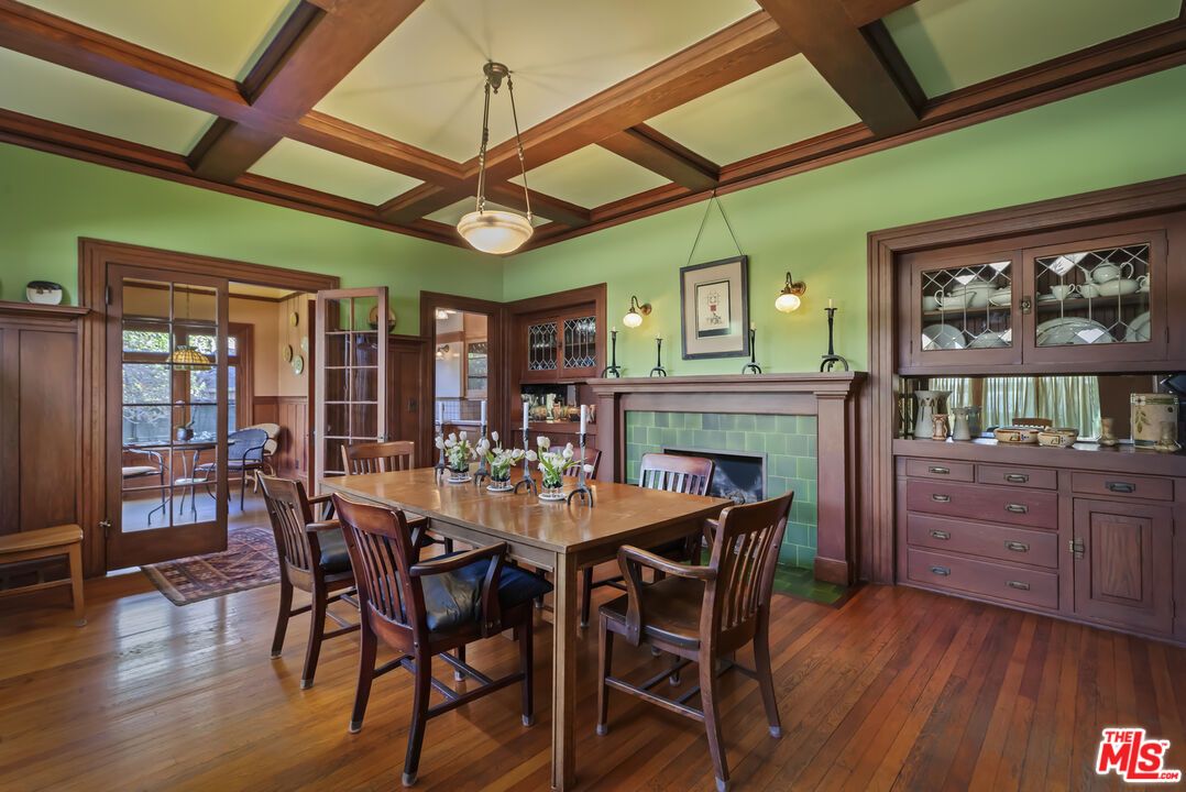 Dining room, Fireplace, Interior, Pendant Lights, Wooden Beams, Wood Texture Flooring