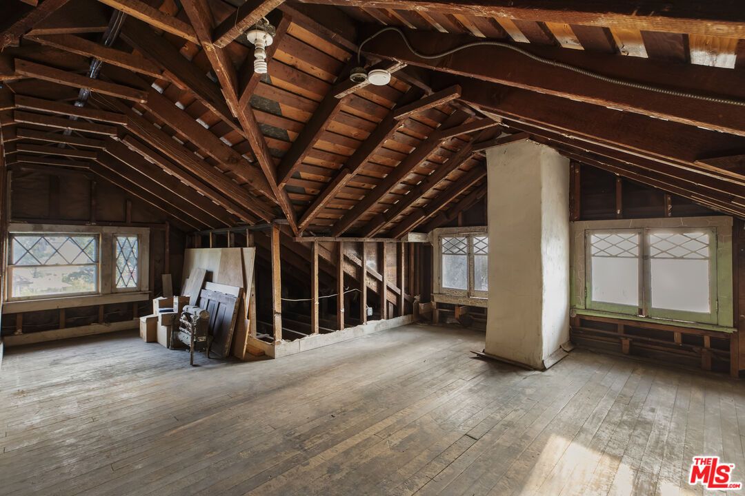 Empty room, Interior, Wooden Beams, Wooden Ceilings, Wood Texture Flooring, Wooden Walls