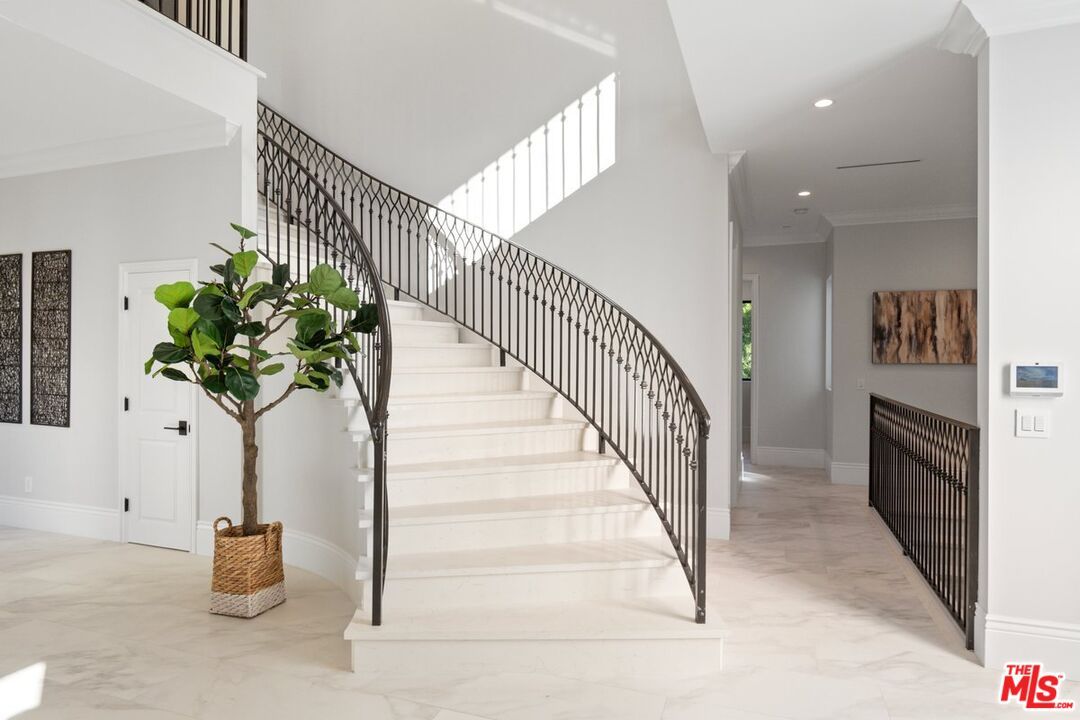 Interior, Marble, Recessed Lighting
