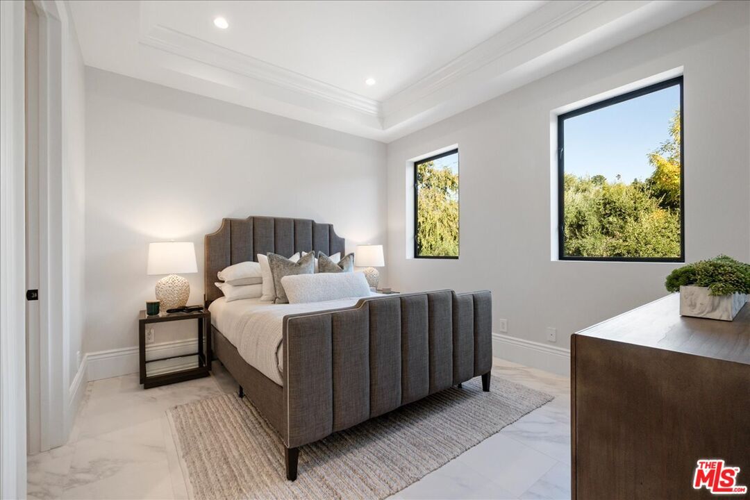 Bedroom, Interior, Marble, Recessed Lighting