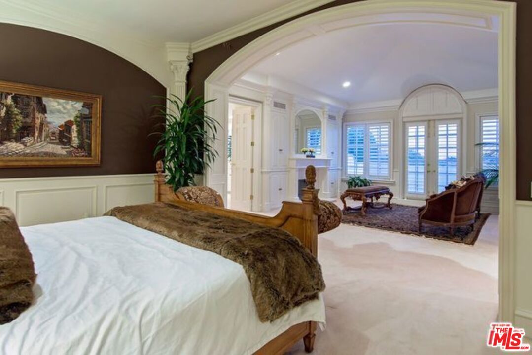 Bedroom, Interior, Recessed Lighting, Water
