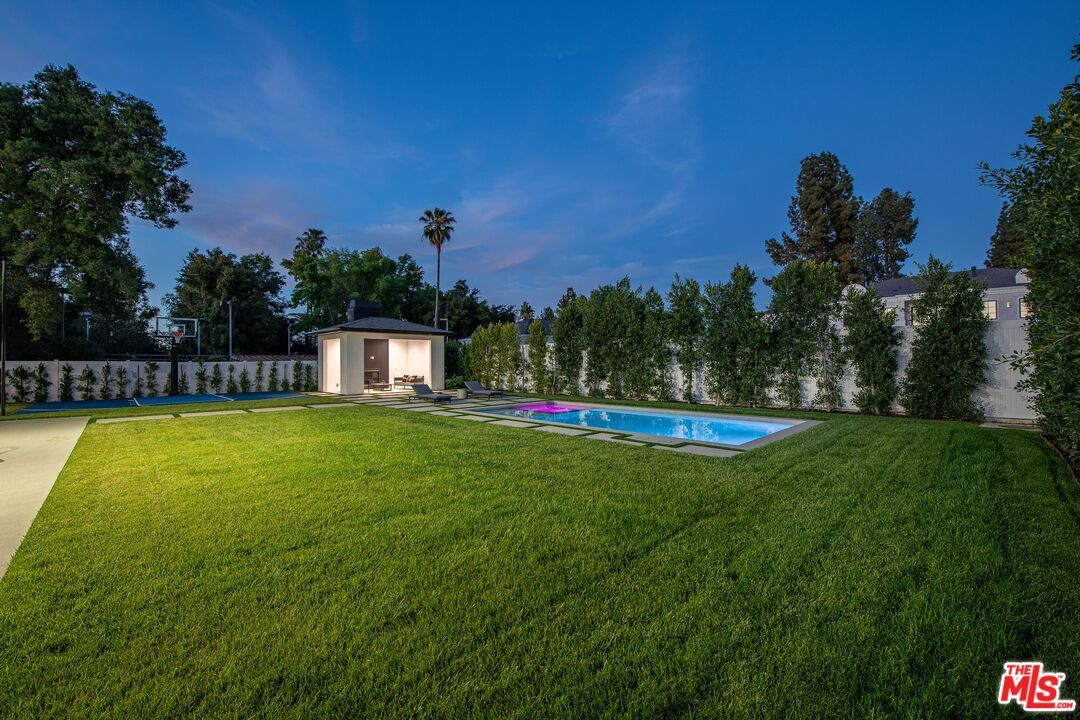 Backyard, Exterior, Pool