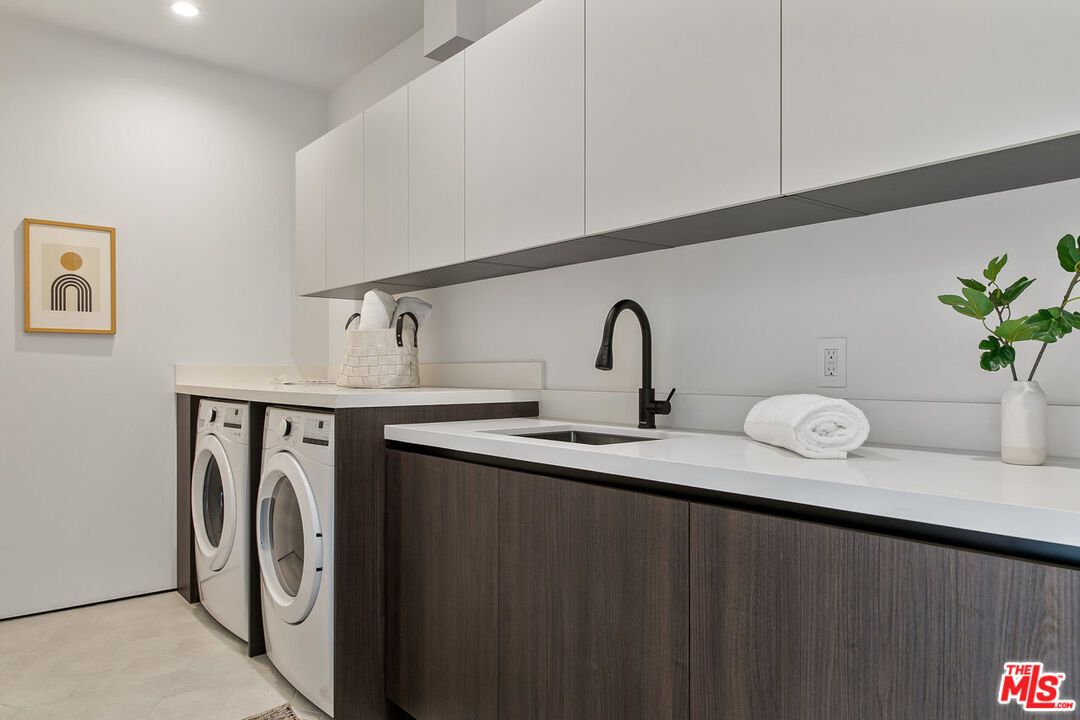 Interior, Recessed Lighting, Washer