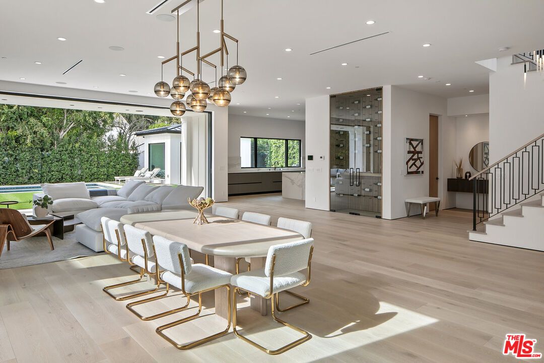 Dining room, Interior, Living room, Pendant Lights, Recessed Lighting, Wood Texture Flooring