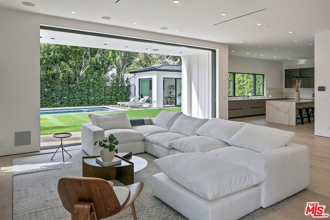 Interior, Kitchen, Living room, Recessed Lighting, Wood Texture Flooring