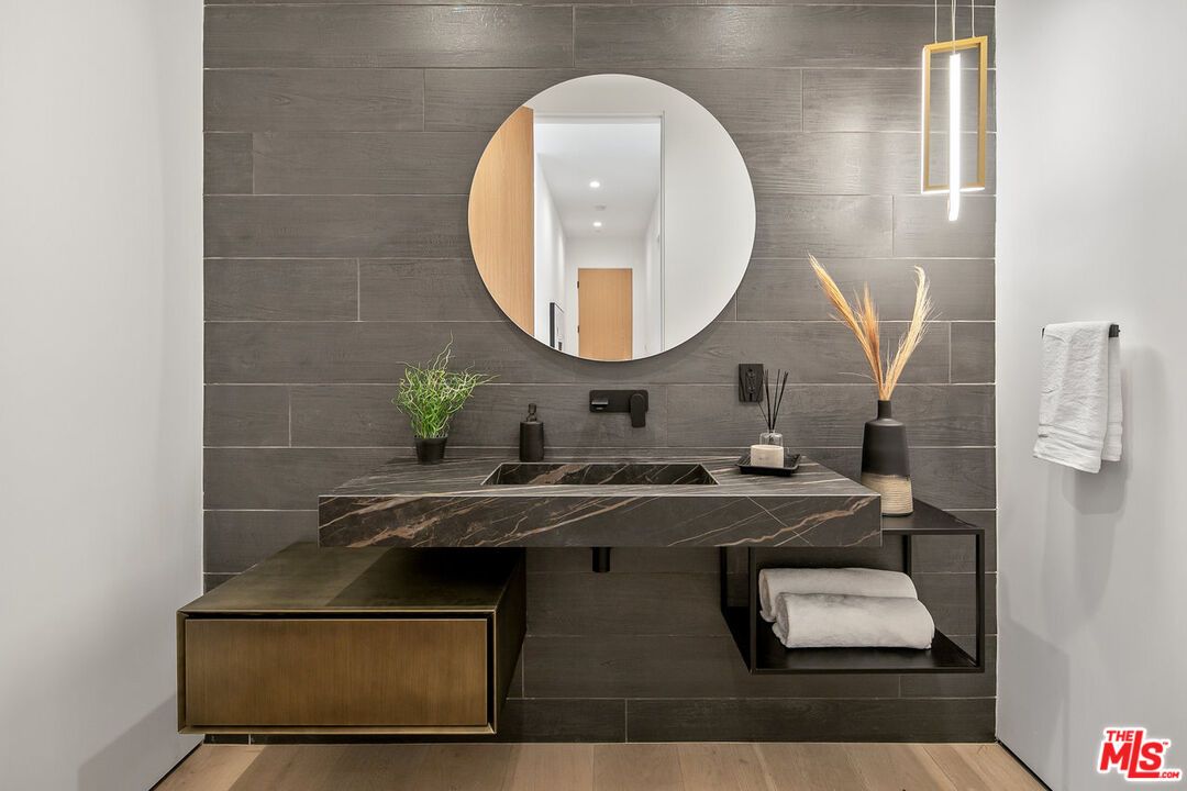 Bathroom, Interior, Recessed Lighting, Wood Texture Flooring