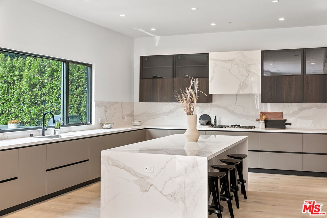 Interior, Kitchen, Marble Walls, Recessed Lighting, Wood Texture Flooring