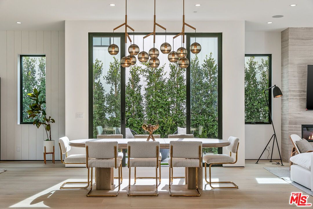 Dining room, Interior, Pendant Lights, Recessed Lighting, Wood Texture Flooring