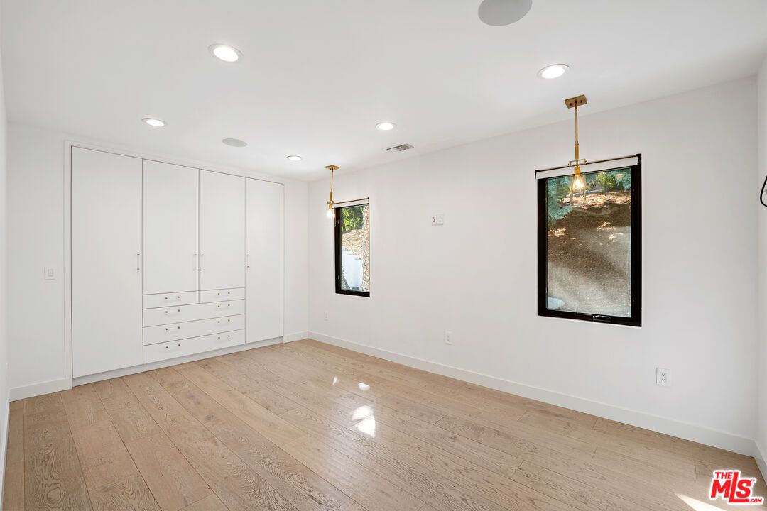 Empty room, Interior, Pendant Lights, Recessed Lighting, Wood Texture Flooring