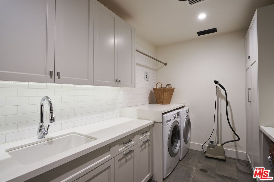 Interior, Recessed Lighting, Washer