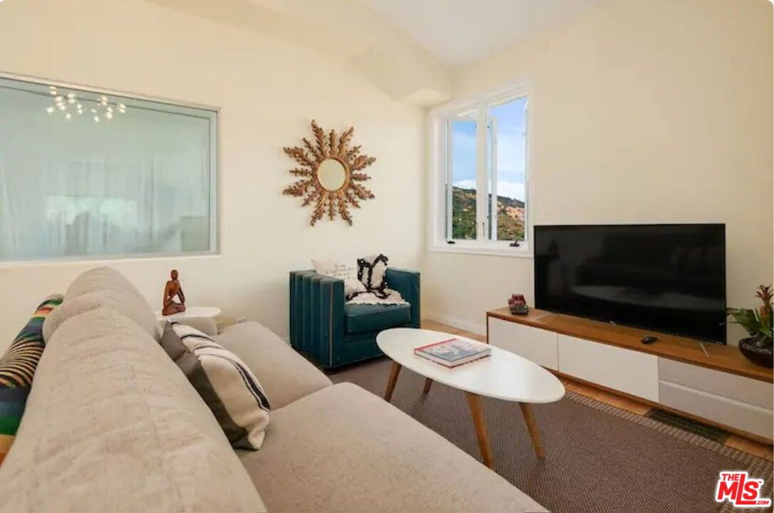 Bedroom, Interior, Living room