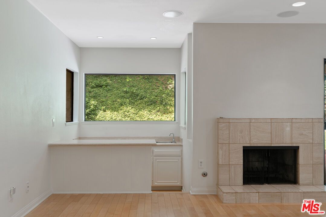 Fireplace, Interior, Recessed Lighting, Wood Texture Flooring