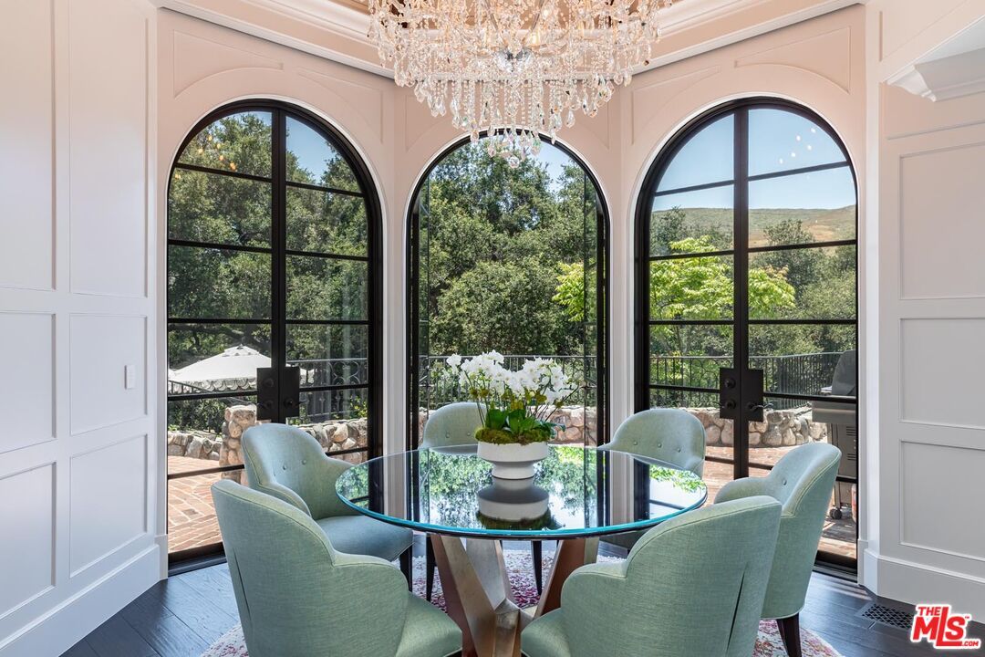 Chandelier, Dining room, Interior, Wood Texture Flooring