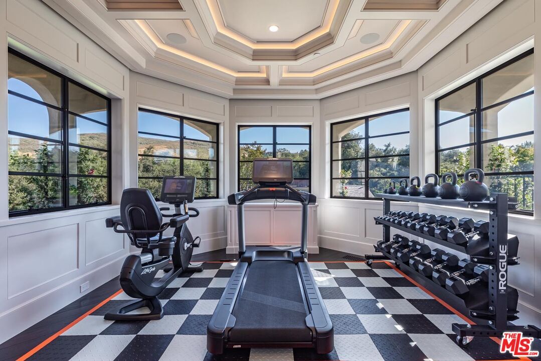 Fitness Equipment, Interior, Recessed Lighting