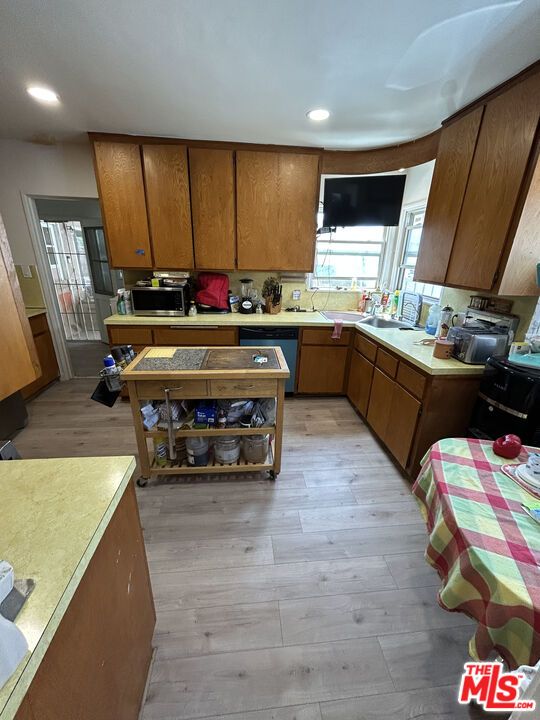 Interior, Kitchen, Recessed Lighting, Wood Texture Flooring