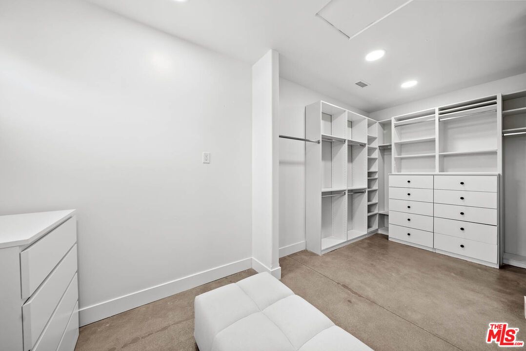 Interior, Recessed Lighting, Walk-in Closets