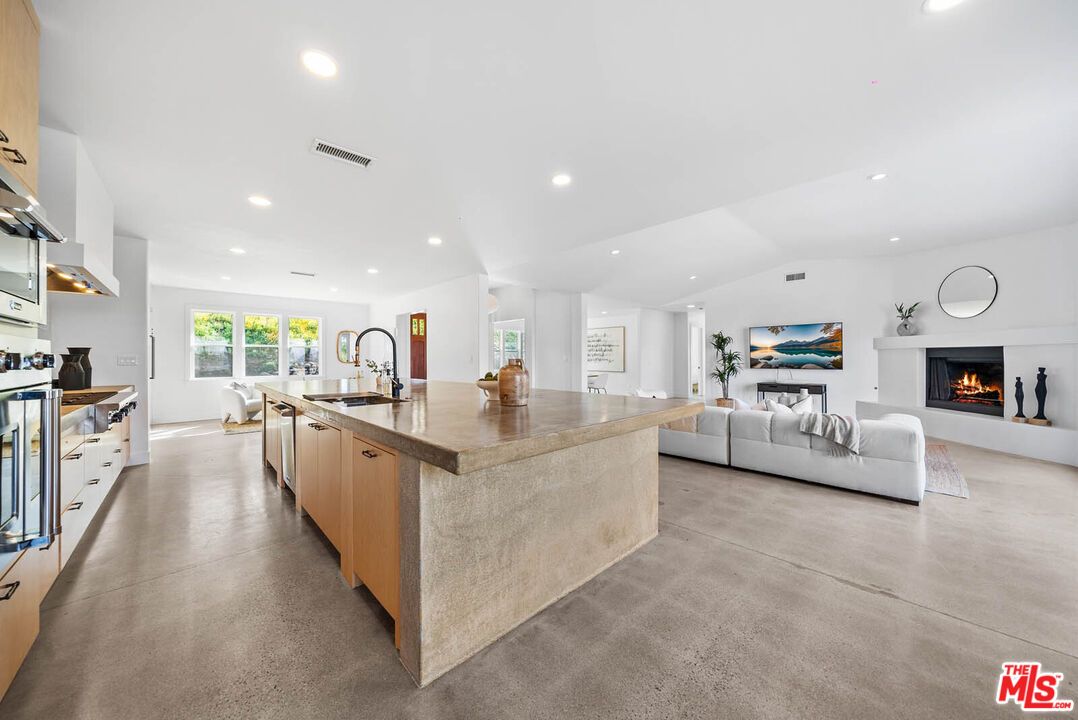 Dining room, Fireplace, Interior, Kitchen, Living room, Recessed Lighting