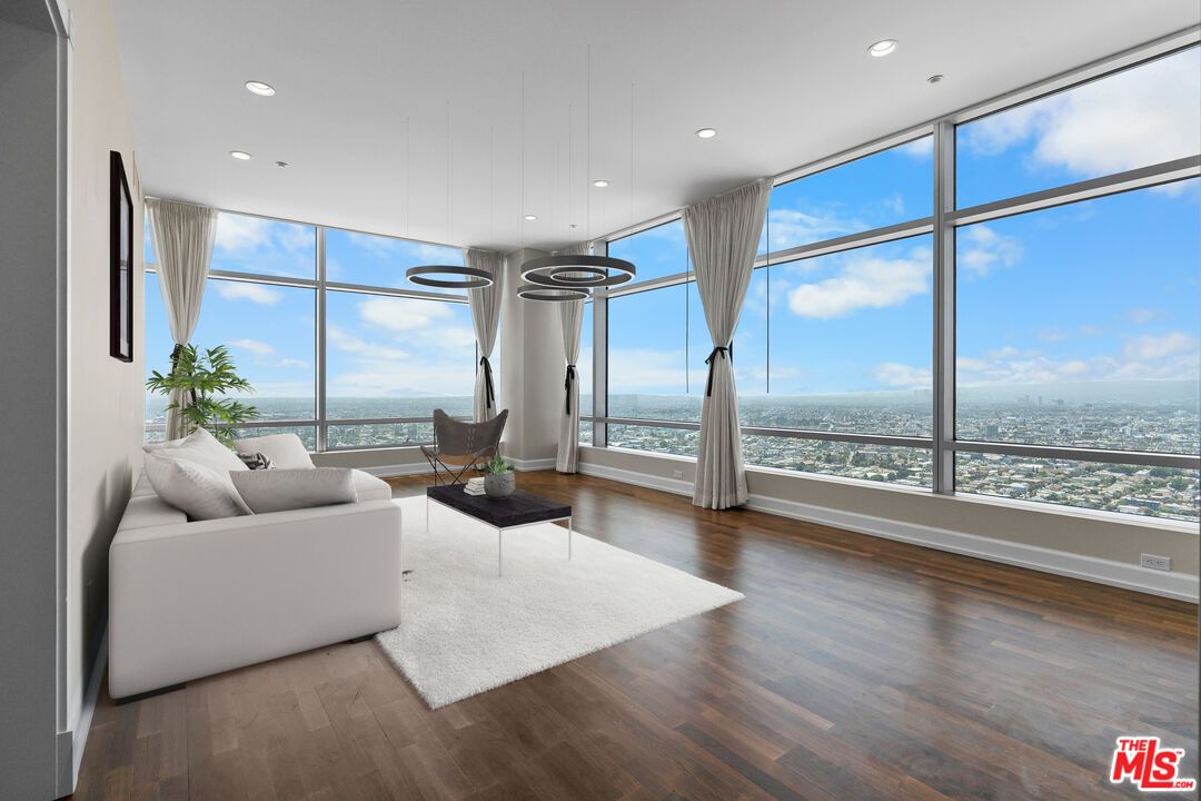 Interior, Living room, Pendant Lights, Recessed Lighting, Water, Wood Texture Flooring