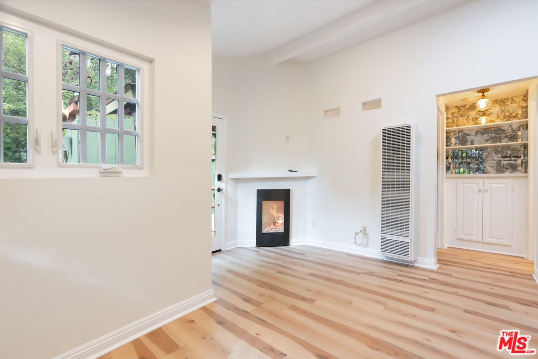 Empty room, Fireplace, Interior, Wood Texture Flooring