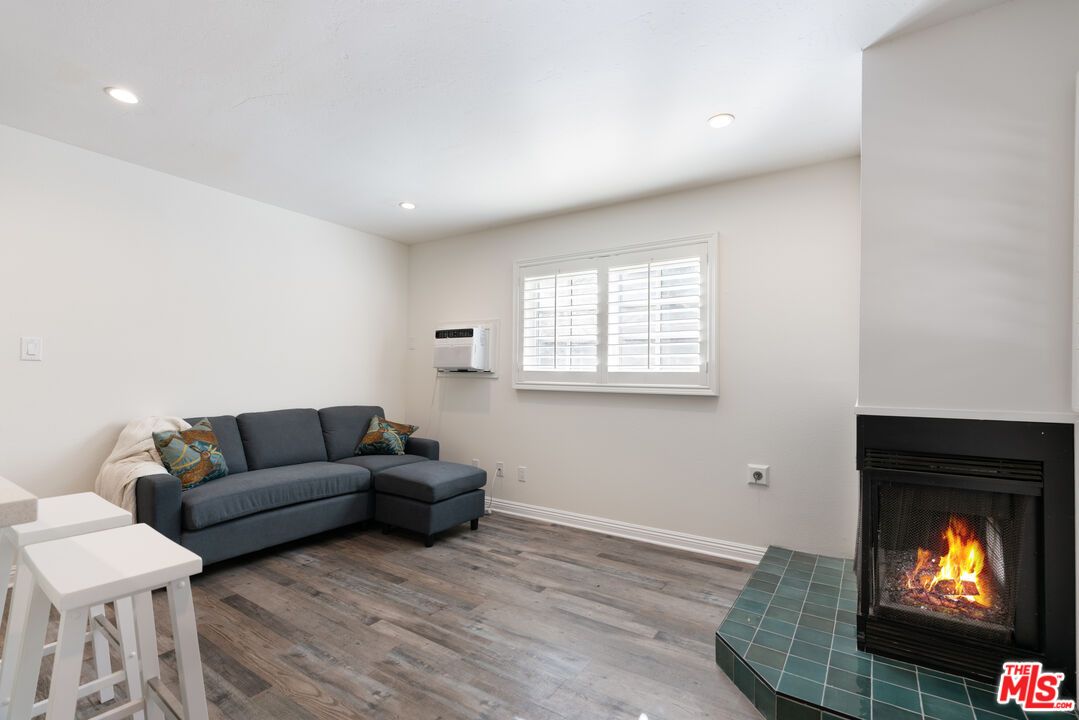 Fireplace, Interior, Recessed Lighting, Wood Texture Flooring