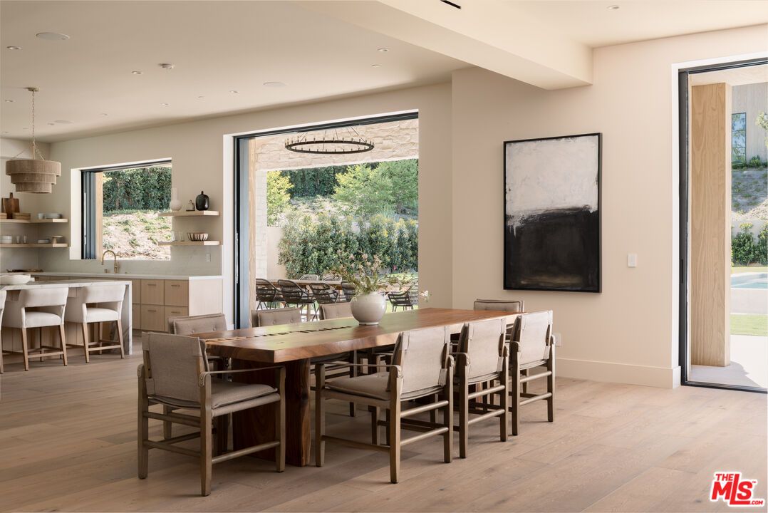 Dining room, Interior, Kitchen, Pendant Lights, Recessed Lighting, Wood Texture Flooring