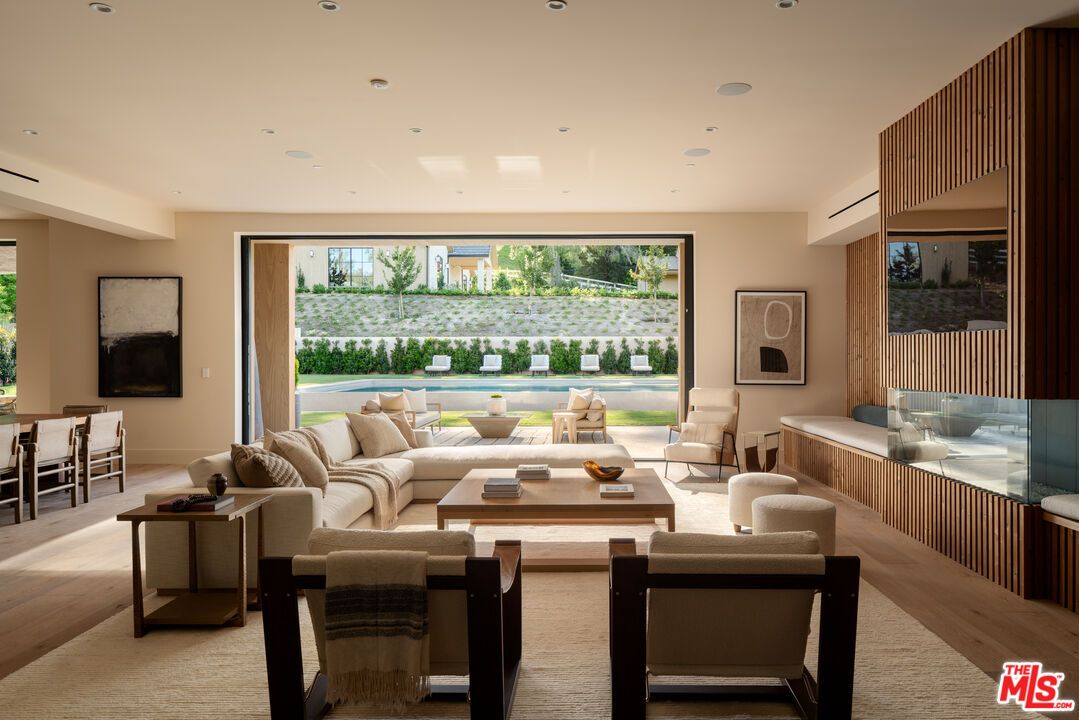 Dining room, Interior, Living room, Recessed Lighting, Wood Texture Flooring