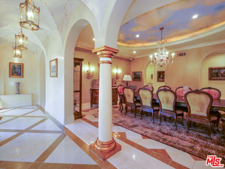 Chandelier, Dining room, Interior, Recessed Lighting