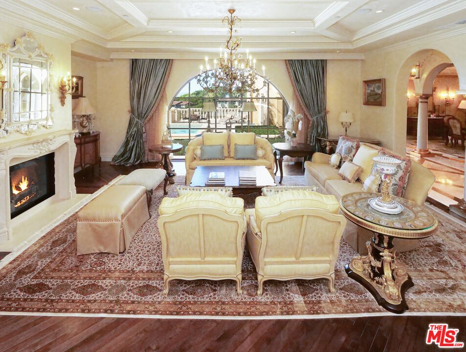 Chandelier, Fireplace, Interior, Living room, Recessed Lighting, Wood Texture Flooring