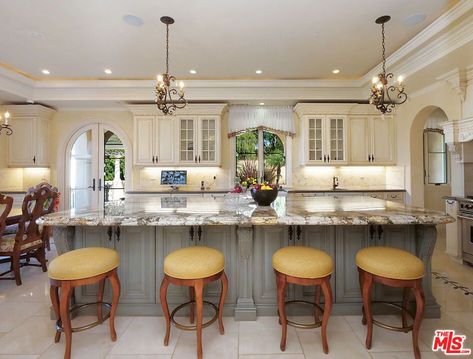 Chandelier, Interior, Kitchen, Pendant Lights, Recessed Lighting, Stainless Steel Appliances