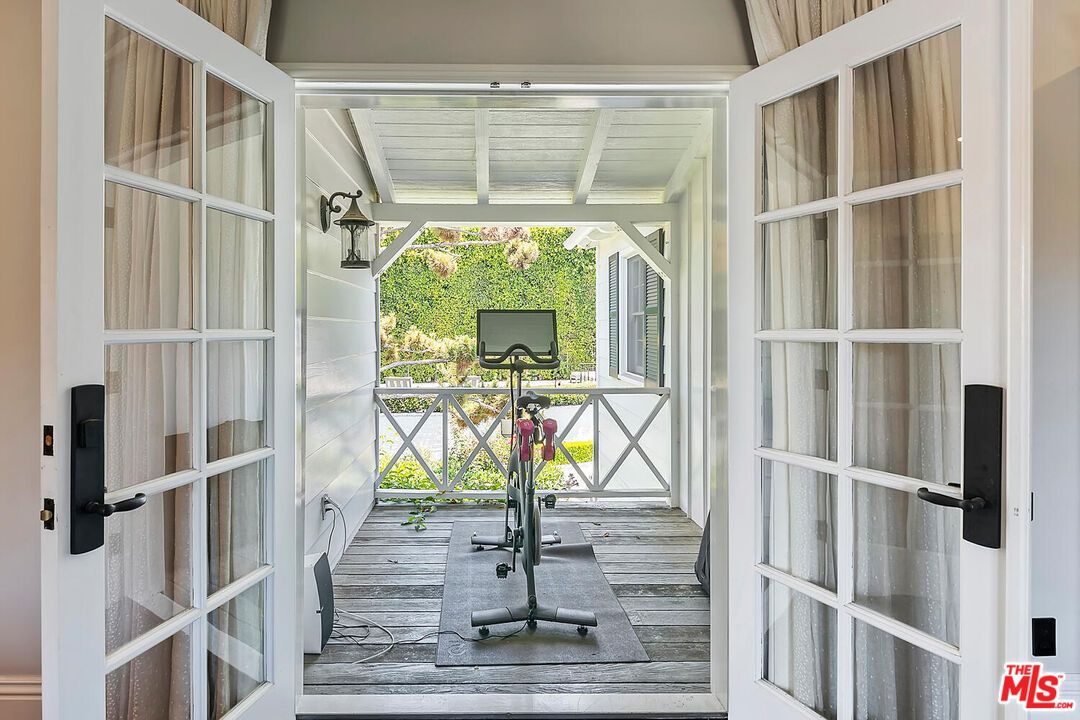 Fitness Equipment, Interior