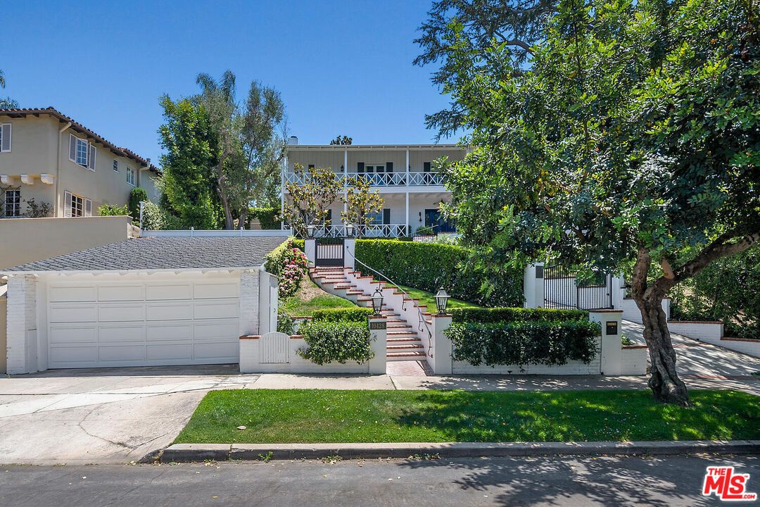 Attached, Detached Garage, Exterior, Facade, Mediterranean