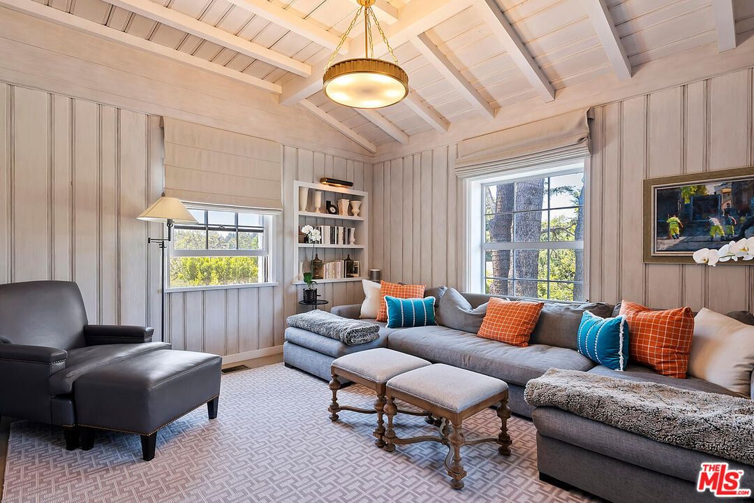 Interior, Living room, Pendant Lights, Wooden Walls