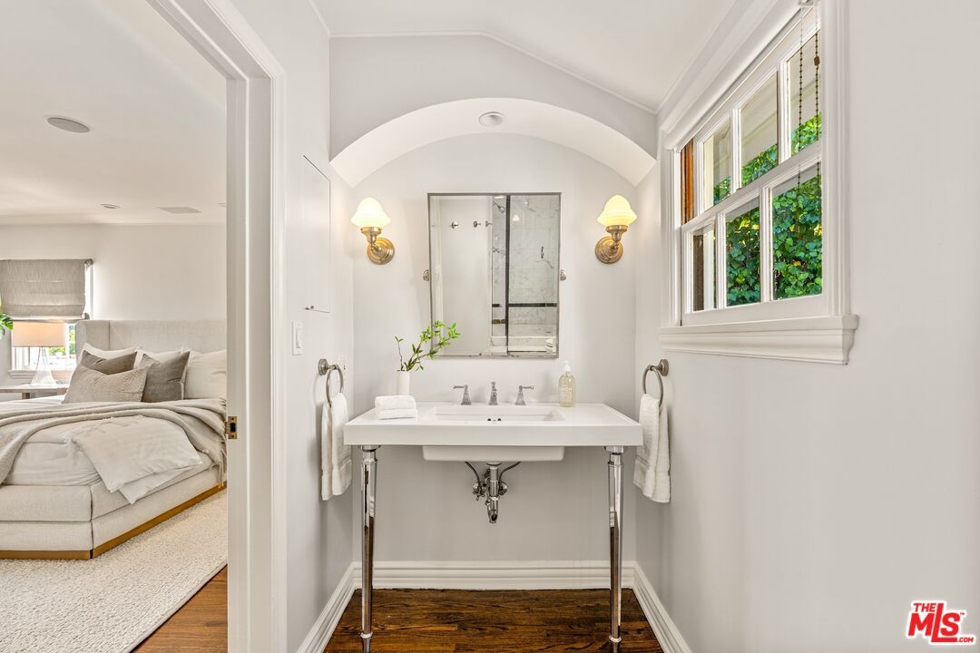 Bathroom, Bedroom, Interior, Wood Texture Flooring