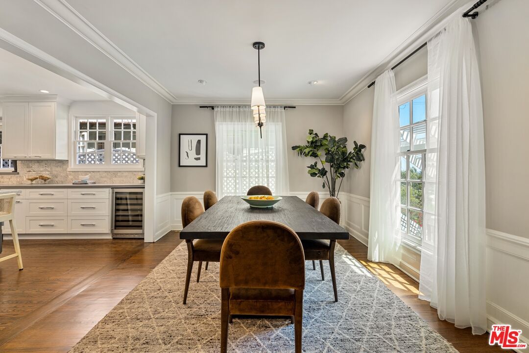 Dining room, Interior, Pendant Lights, Recessed Lighting, Wood Texture Flooring