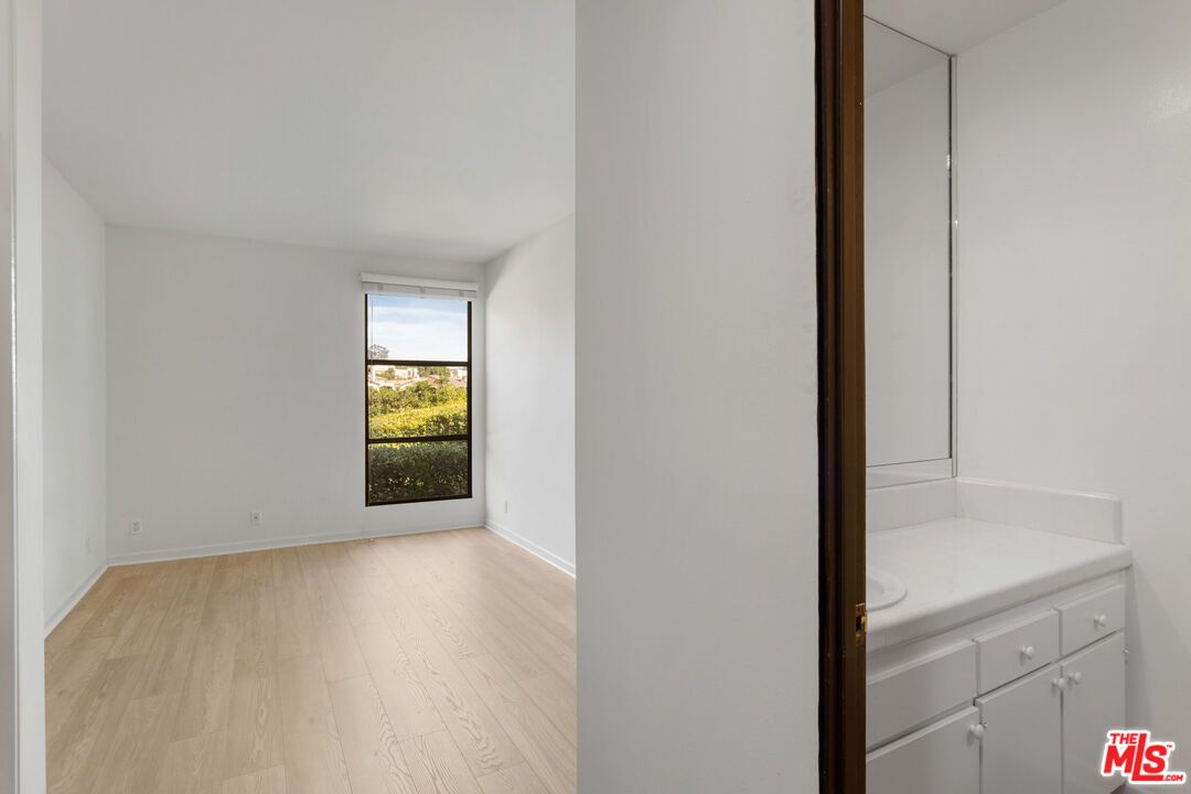 Bathroom, Empty room, Interior, Wood Texture Flooring
