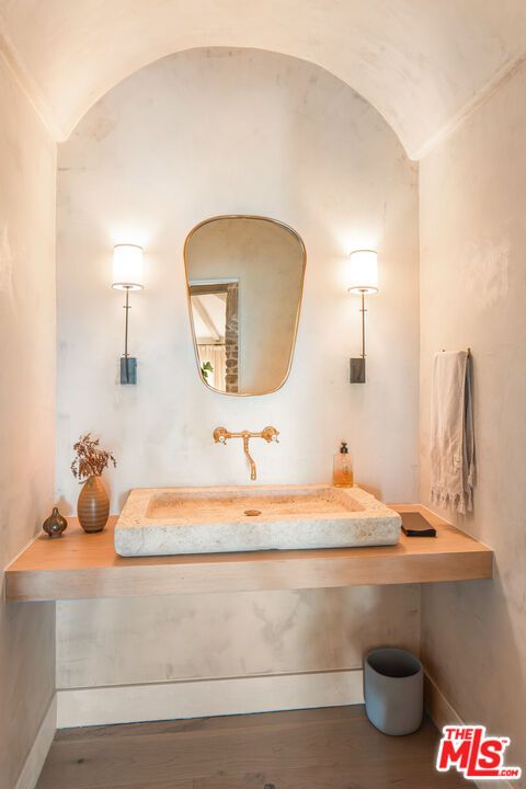 Bathroom, Interior, Wood Texture Flooring
