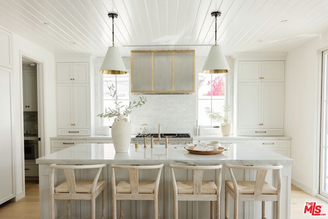Interior, Kitchen, Pendant Lights, Wood Texture Flooring