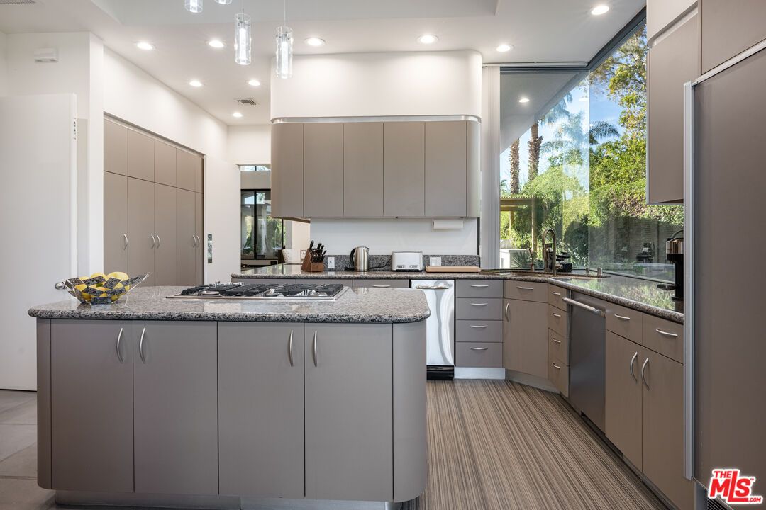 Interior, Kitchen, Pendant Lights, Recessed Lighting