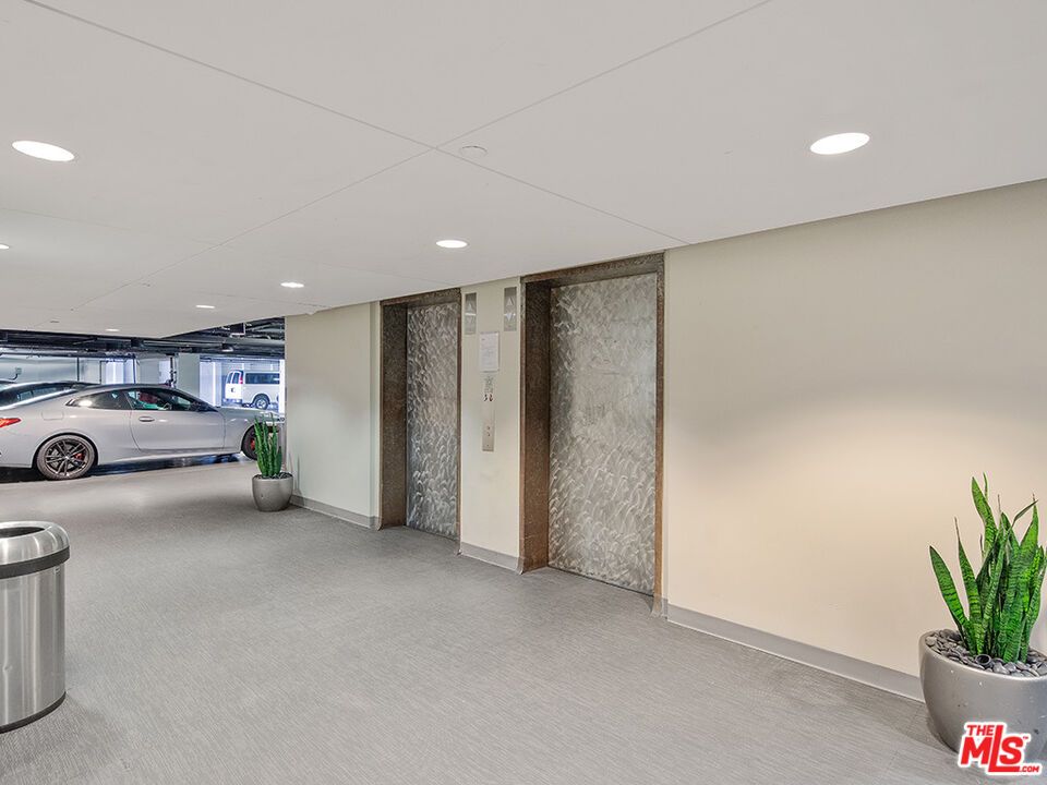 Elevator, Interior, Recessed Lighting