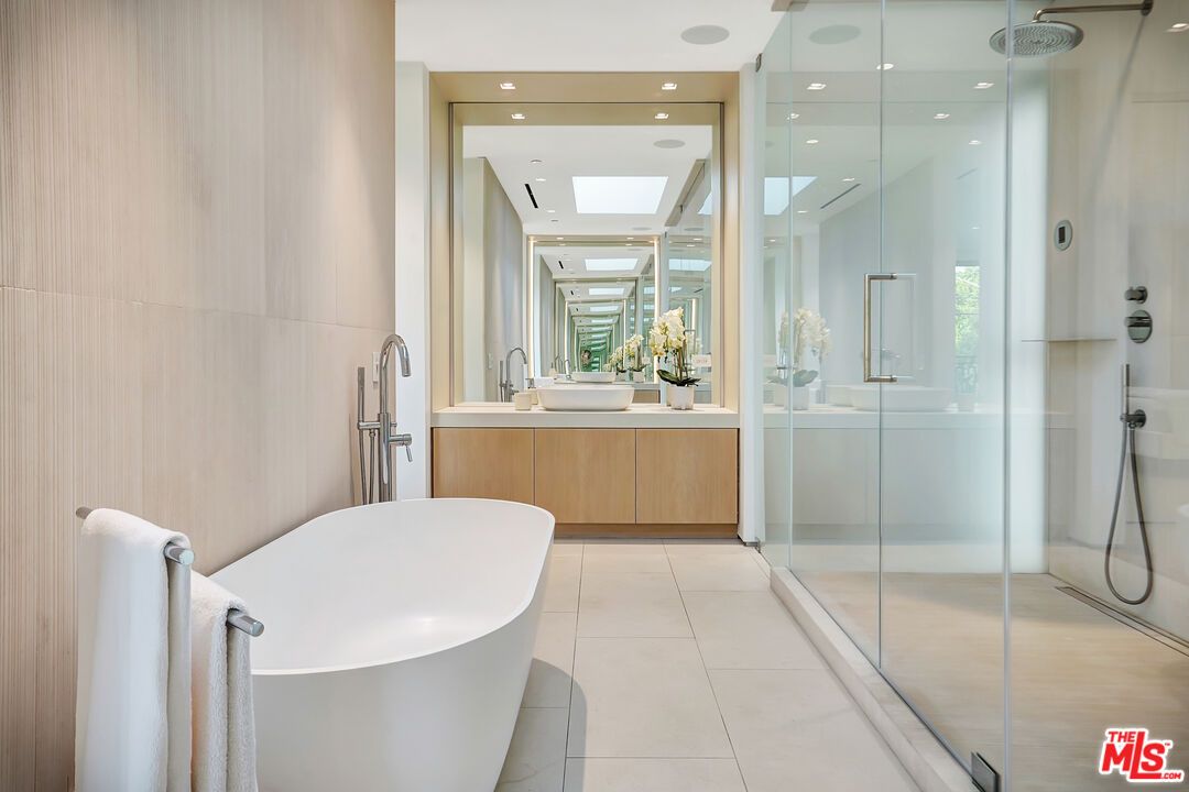 Bathroom, Free Standing Baths, Glass Shower, Interior, Recessed Lighting