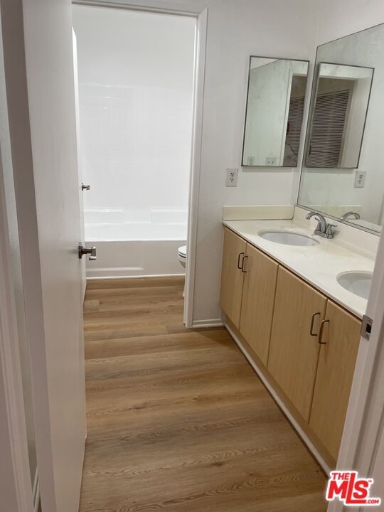 Bathroom, Dual Sink Vanities, Interior, Wood Texture Flooring