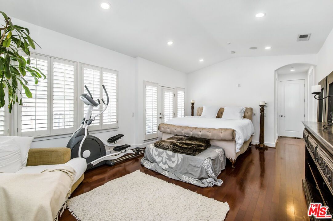 Bedroom, Fitness Equipment, Interior, Recessed Lighting, Wood Texture Flooring
