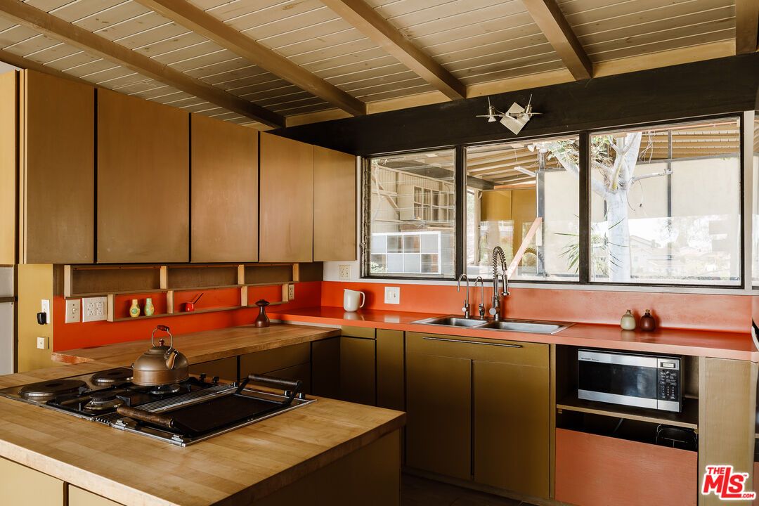 Interior, Kitchen, Stainless Steel Appliances