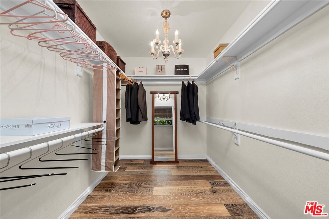Chandelier, Interior, Walk-in Closets, Wood Texture Flooring